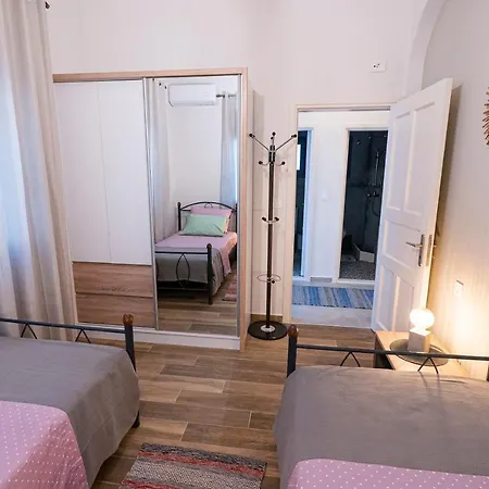 Maria - Seashore Serenity At Kalymnos Myrties